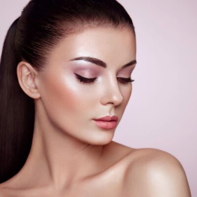 Liquid Glow Illuminator Tinted Prime & Highlighter - Image 4