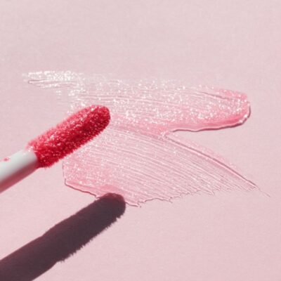 Magic Kiss Color Changing Lipgloss - Image 3